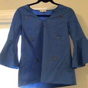 Bell sleeve blue top. Jane and Delancy